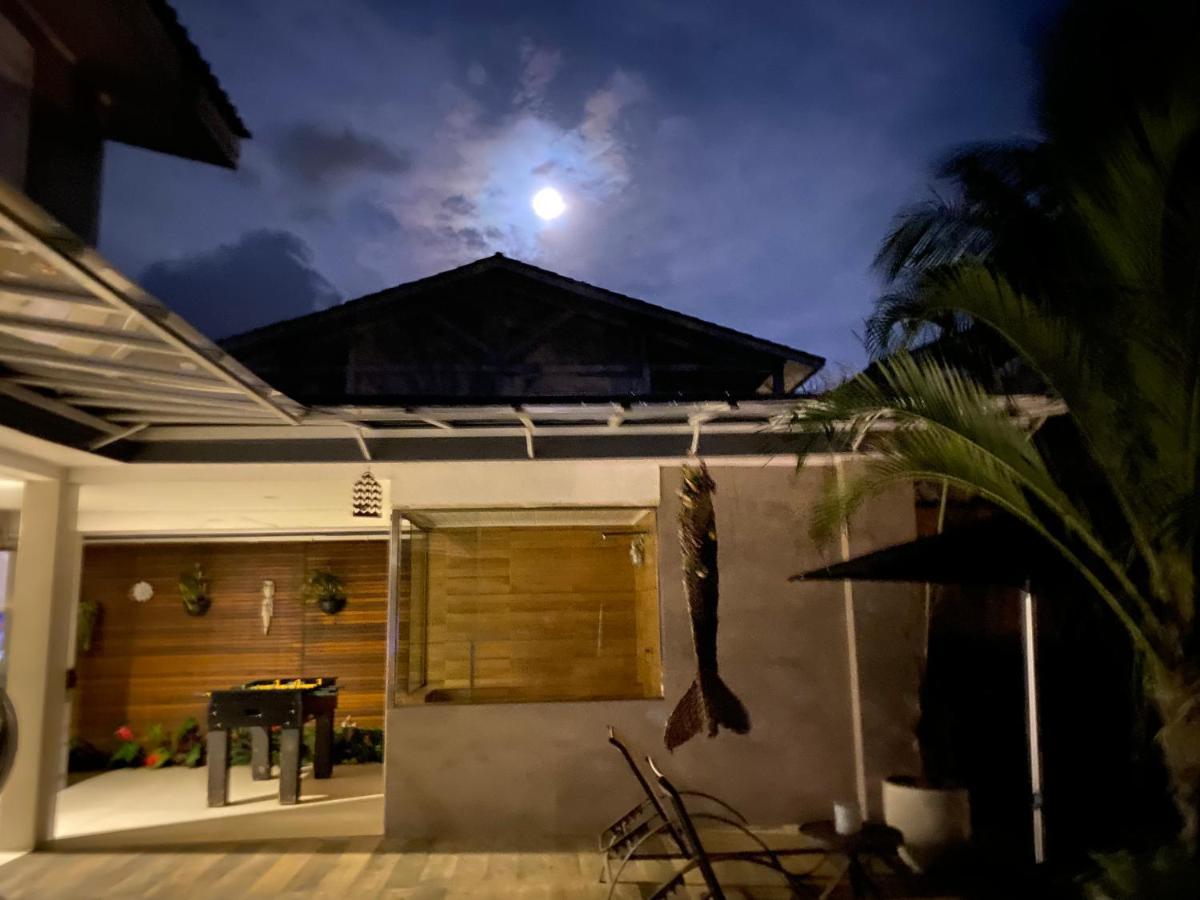Waves Guest House Maresias Bagian luar foto