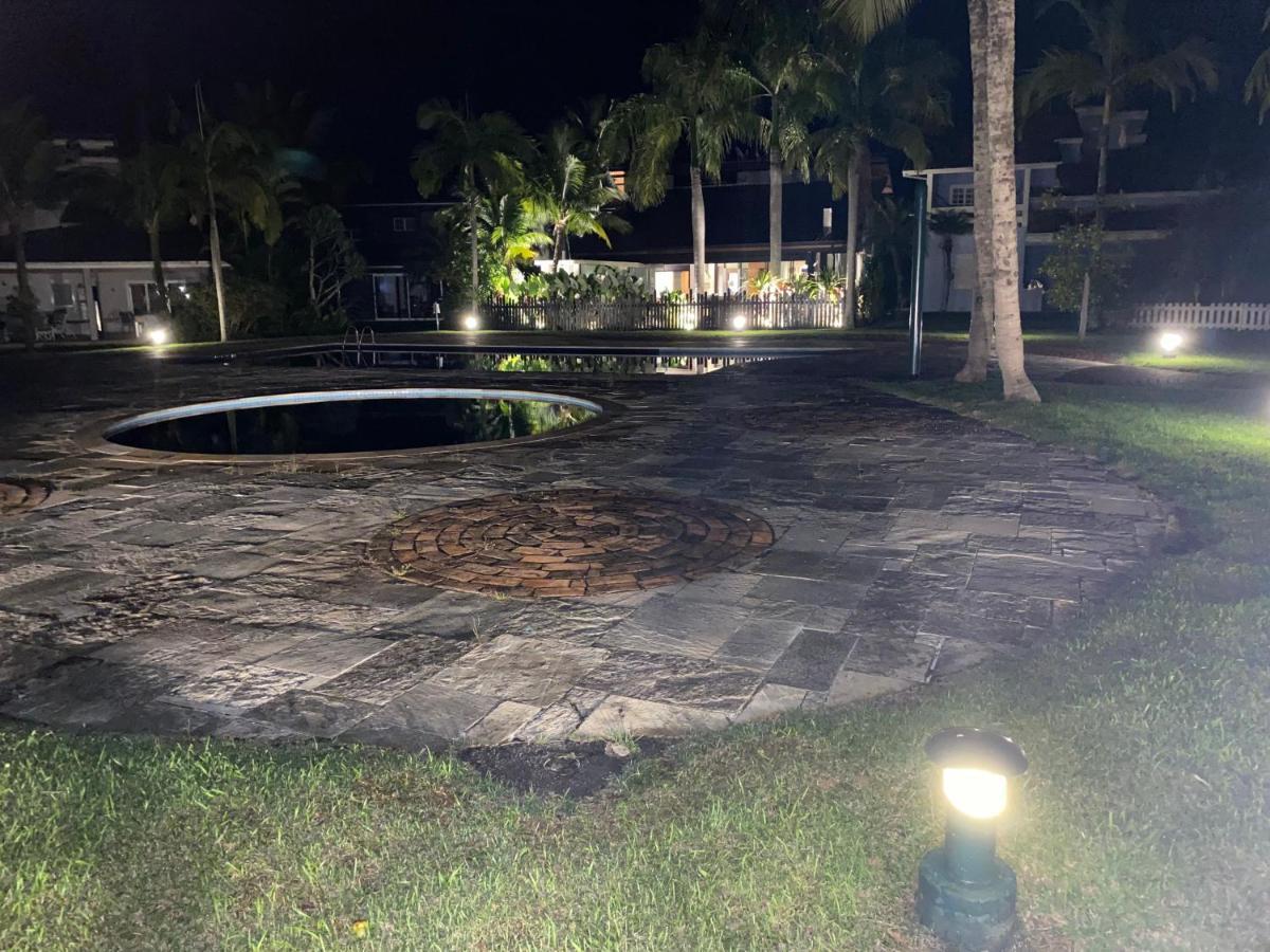 Waves Guest House Maresias Bagian luar foto